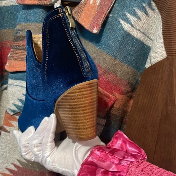 🎉❤️ Corkys Teal Velvet Boots Smoke Show Size 11 EUC - Picture 3 of 6